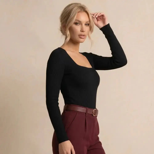 Body noir en maille côtelée avec col carré sculptant et manches longues femme pour un style élégant