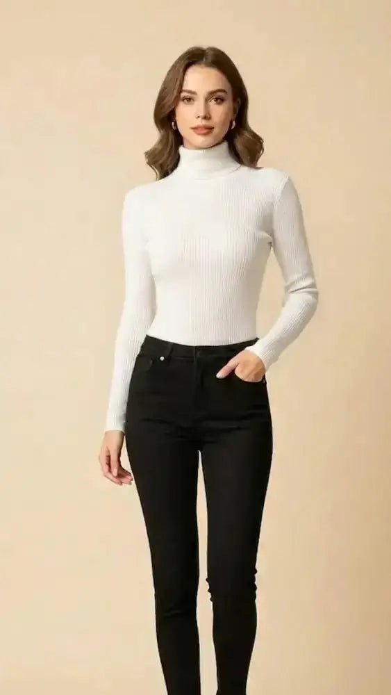Sous-pull signature col roulé femme blanc en maille douce à manches longues pour un style roulé femme élégant