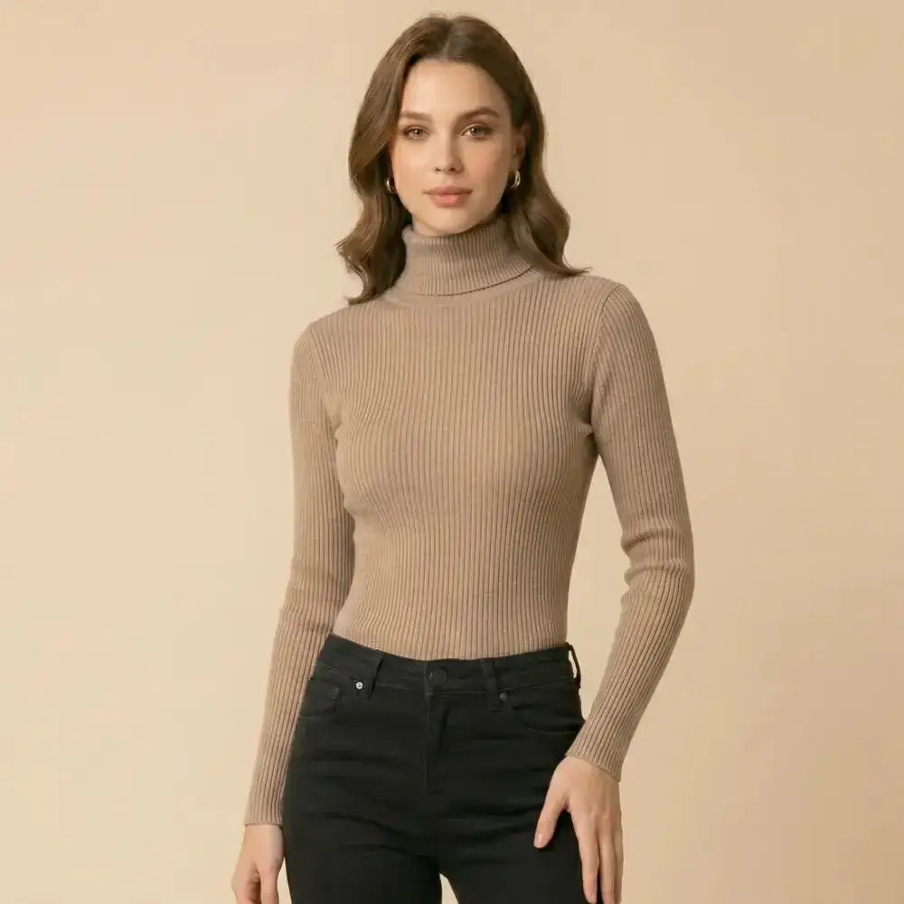 Sous-pull signature col roulé femme beige en maille douce à manches longues et texture côtelée roulé femme
